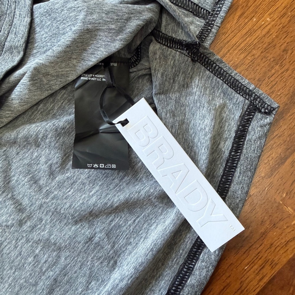 NWT Brady Brand Train LS Tee Mens M Ink Grey Long Sleeve Performance Shirt - Picture 10 of 16